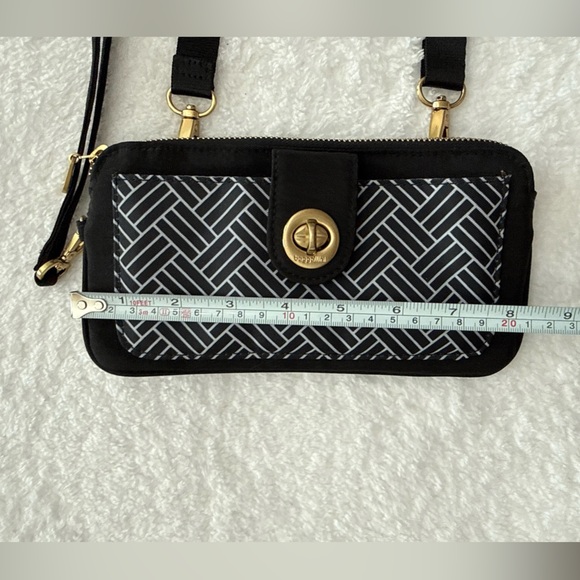 Baggallini RFID Lisbon 3-in-1 Wristlet Crossbody Phone Pocket Black Geometric EC - Picture 11 of 14